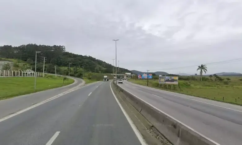 Studio Notícias | Studio TV Motorista embriagado causa tragédia na BR-101 com duas mortes em Santa Catarina