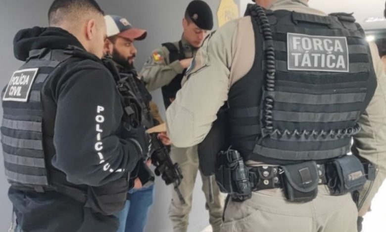 Studio Notícias | Studio TV Três são presos em operação sobre desaparecimentos em Canoas