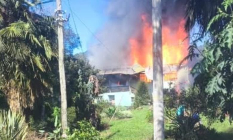 Studio Notícias | Studio TV Incêndio destrói residência no interior de Nova Bassano