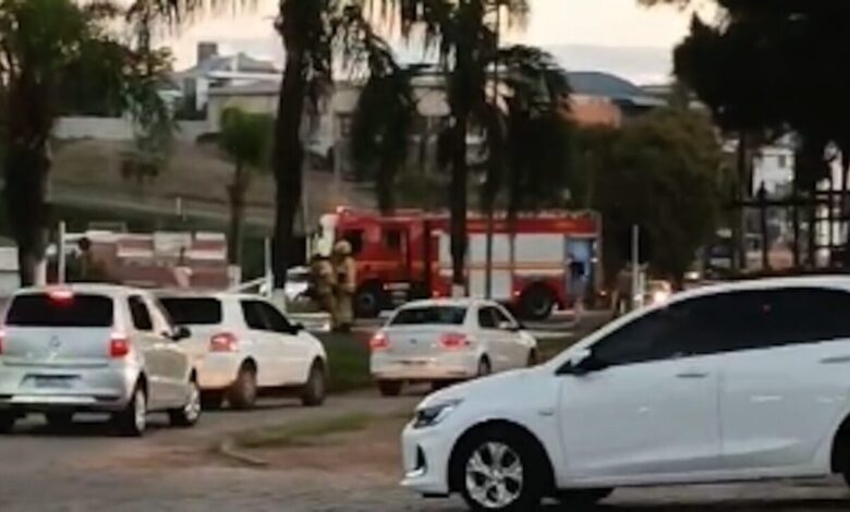 Studio Notícias | Studio TV Ciclista fica ferido em colisão e caminhão derrama carga na pista em Veranópolis