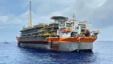Studio Notícias | Studio TV Petrobras descobre óleo de qualidade na Bacia de Santos