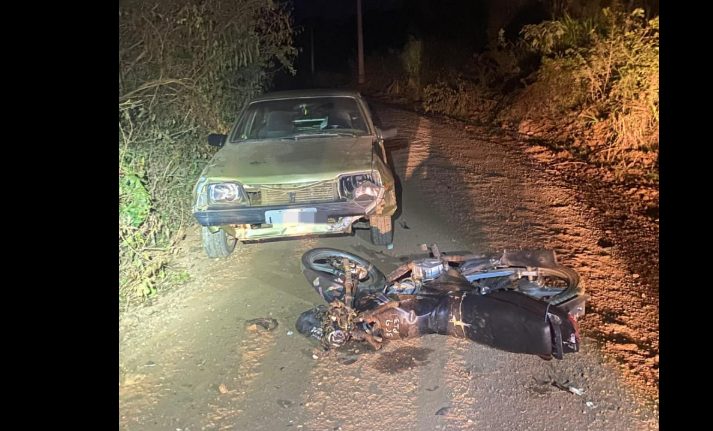 Adolescente de 14 anos morre em acidente entre moto e Monza na zona rural de Casca 1 Studio Notícias | Studio TV Adolescente de 14 anos morre em acidente entre moto e Monza na zona rural de Casca