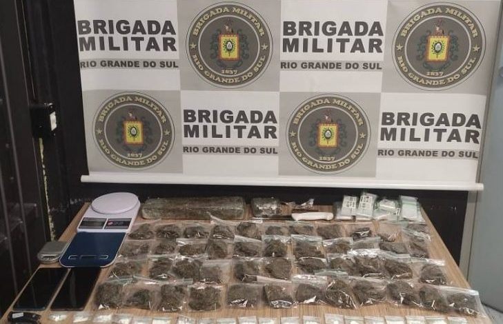 Studio Notícias | Studio TV Brigada Militar apreende drogas e prende mulher em operação em Bento Gonçalves