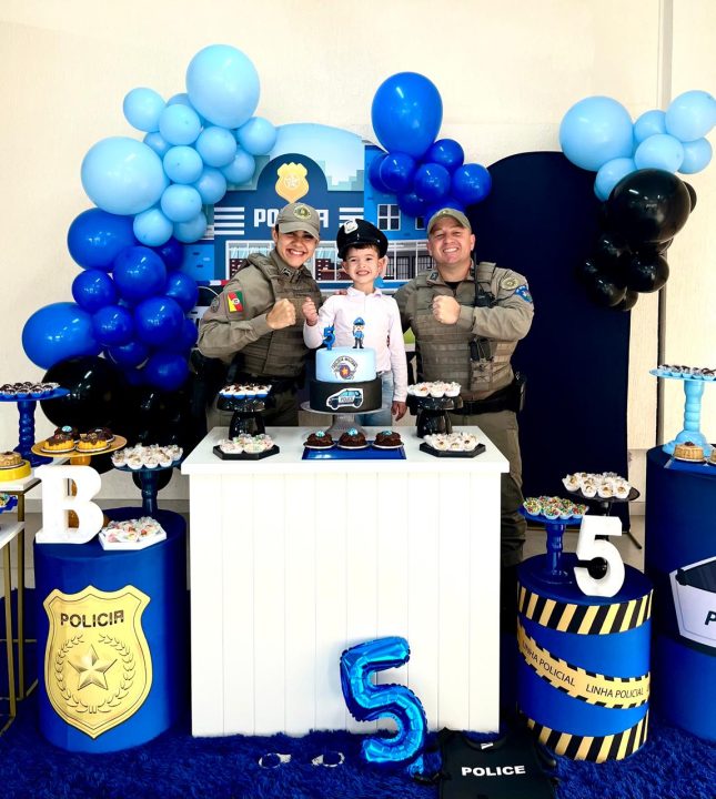 Brigada Militar celebra aniversário de criança em Lagoa Vermelha e reforça laços comunitários 1 Studio Notícias | Studio TV Brigada Militar celebra aniversário de criança em Lagoa Vermelha e reforça laços comunitários