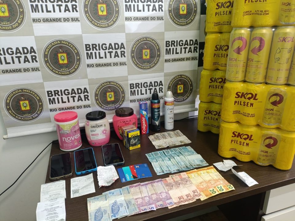 Brigada Militar prende dupla com moeda falsa no Centro de Veranópolis 1 Studio Notícias | Studio TV Brigada Militar prende dupla com moeda falsa no Centro de Veranópolis