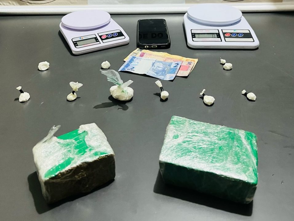 Brigada Militar prende homem com drogas e balanças de precisão em Canela 1 Studio Notícias | Studio TV Brigada Militar prende homem com drogas e balanças de precisão em Canela