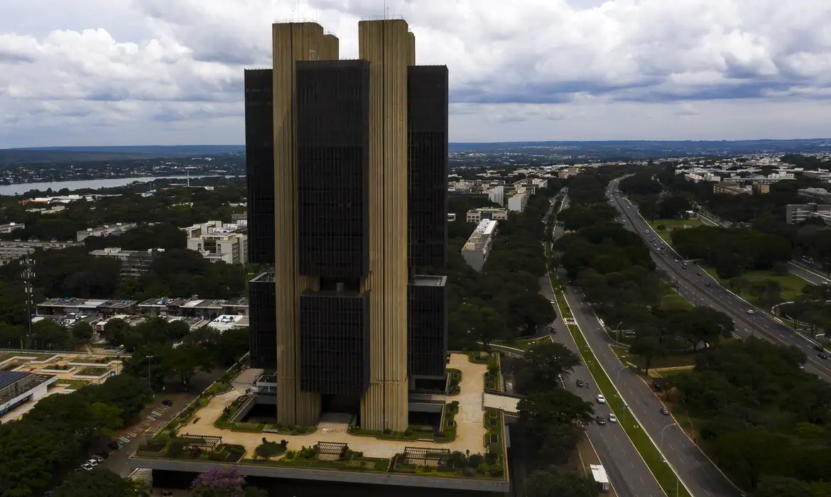 Copom deve elevar Selic em 0,5 ponto na reunião desta quarta 1 Studio Notícias | Studio TV Copom deve elevar Selic em 0,5 ponto na reunião desta quarta