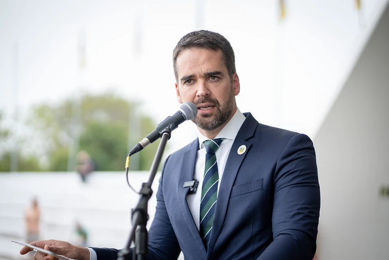 Eduardo Leite se filiará ao PSD e mira eleições de 2026 1 Studio Notícias | Studio TV Eduardo Leite se filiará ao PSD e mira eleições de 2026
