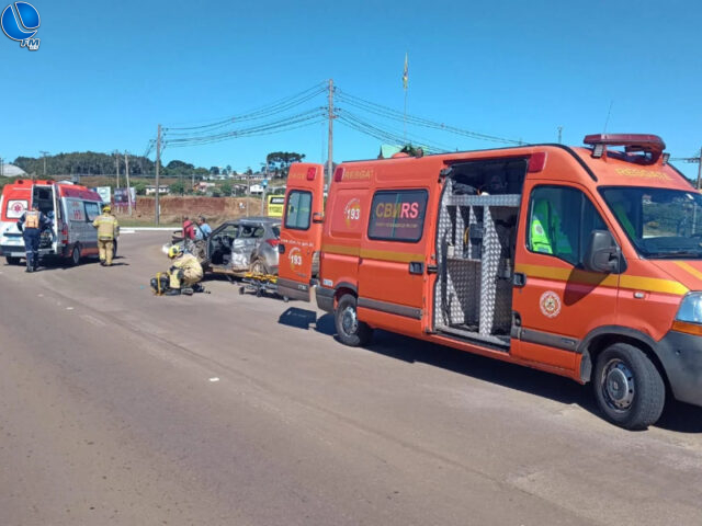 Idoso de 89 anos fica ferido em colisão com caminhão em Lagoa Vermelha 1 Studio Notícias | Studio TV Idoso de 89 anos fica ferido em colisão com caminhão em Lagoa Vermelha