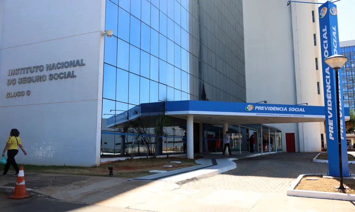 Mais quatro entidades devem ser alvo de processo sobre fraude no INSS 1 Studio Notícias | Studio TV Mais quatro entidades devem ser alvo de processo sobre fraude no INSS