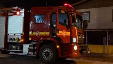 Studio Notícias | Studio TV Motociclista fica ferida após ser atingida por veículo que fugiu do local em Bento Gonçalves