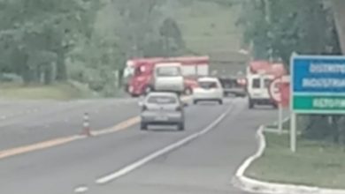 Studio Notícias | Studio TV Motociclista fica ferido em colisão na BR-470, no trevo de acesso ao Distrito Industrial, em Veranópolis, na manhã desta sexta-feira