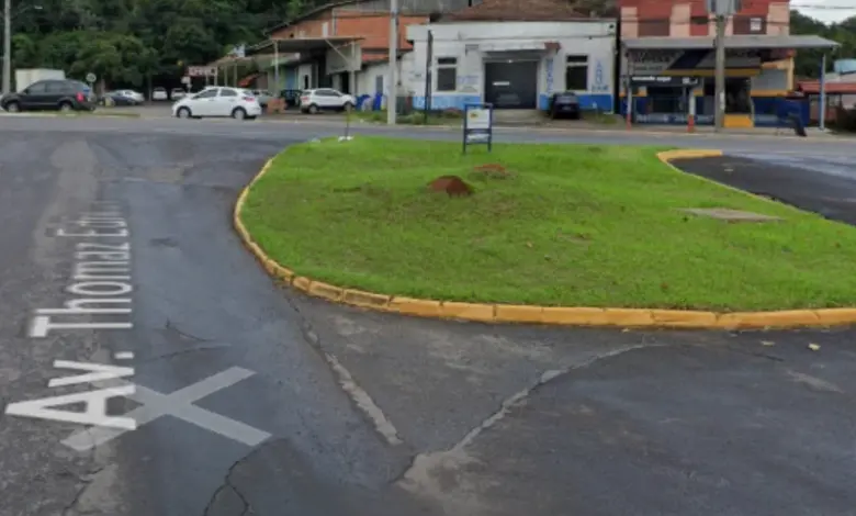 Studio Notícias | Studio TV Mulher morre após moto derrapar ao desviar de carro em São Leopoldo