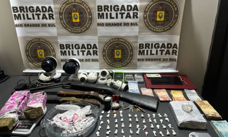 Studio Notícias | Studio TV Brigada Militar prende cinco por tráfico e apreende drogas e armas em Canela