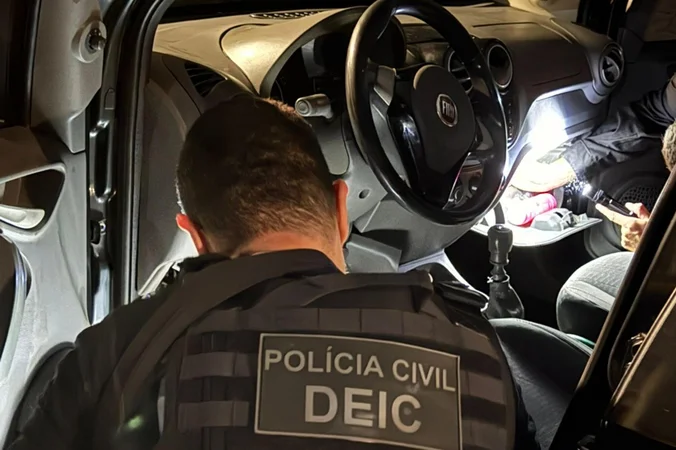 Polícia prende seis suspeitos e desarticula quadrilha de roubo de veículos no RS 1 Studio Notícias | Studio TV Polícia prende seis suspeitos e desarticula quadrilha de roubo de veículos no RS