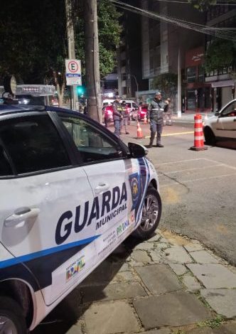 Studio Notícias | Studio TV Blitz em Caxias do Sul flagra 36 motoristas alcoolizados e autua 74 veículos
