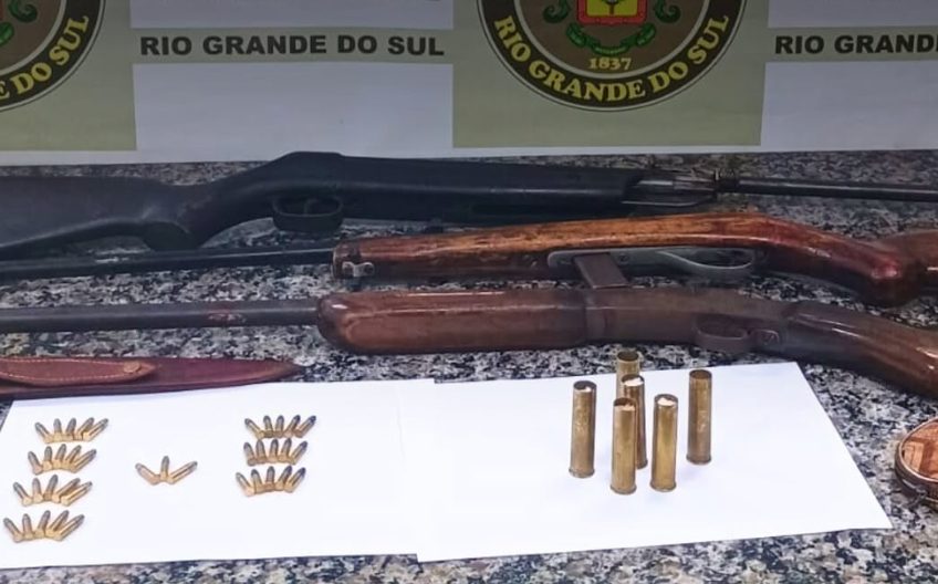 Homem é preso após esfaquear irmão e atirar contra sua casa em São Miguel das Missões 1 Studio Notícias | Studio TV Homem é preso após esfaquear irmão e atirar contra sua casa em São Miguel das Missões