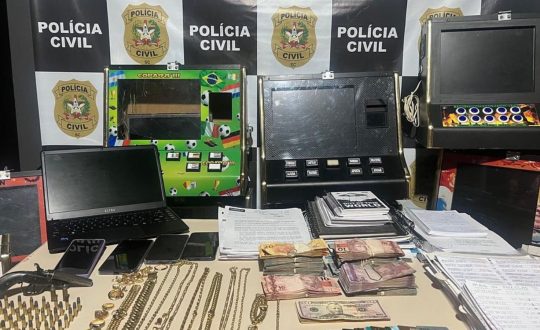 Dono de lanchonete é preso por atirar em cliente e lavar dinheiro em SC 1 Studio Notícias | Studio TV Dono de lanchonete é preso por atirar em cliente e lavar dinheiro em SC