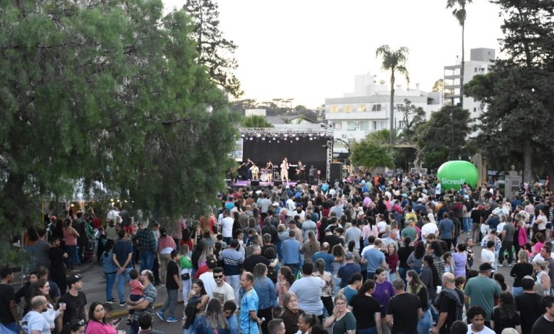 Studio Notícias | Studio TV Veranópolis celebra Dia do Trabalhador com evento que reuniu mais de 4 mil pessoas na Praça XV