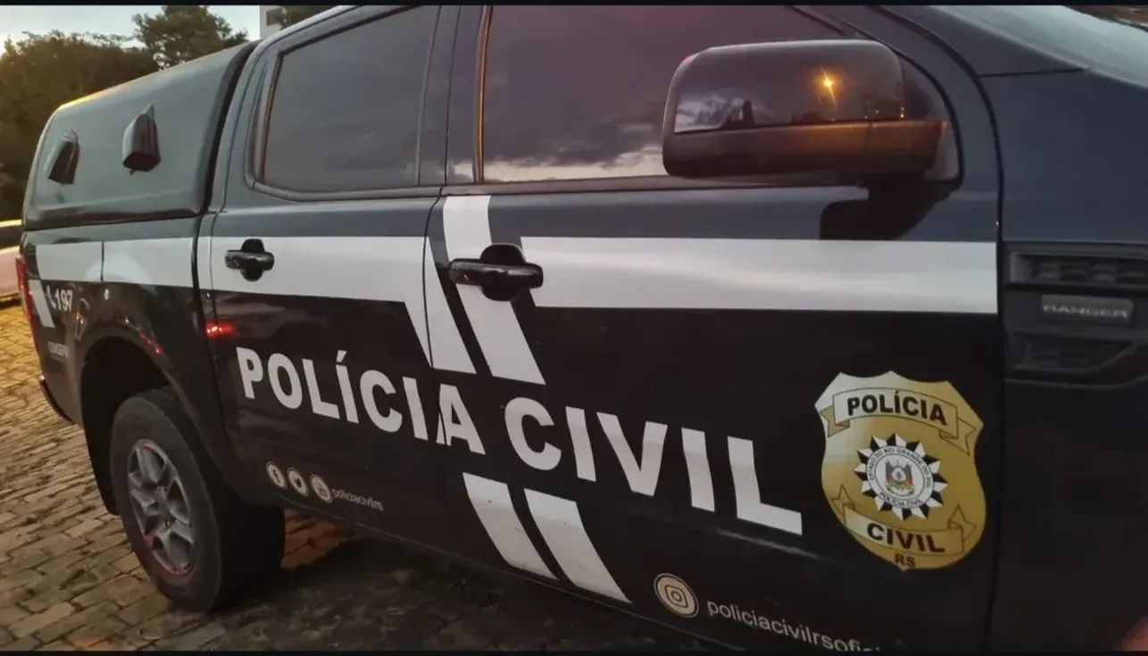Polícia Civil prende mulher condenada por tráfico de drogas no bairro Aparecida, em Bento Gonçalves 1 Studio Notícias | Studio TV Polícia Civil prende mulher condenada por tráfico de drogas no bairro Aparecida, em Bento Gonçalves