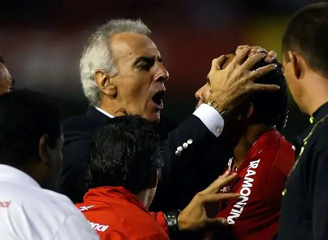 Ex-técnico do Inter, Jorge Fossati, sofre acidente de trânsito no Peru 1 Studio Notícias | Studio TV Ex-técnico do Inter, Jorge Fossati, sofre acidente de trânsito no Peru