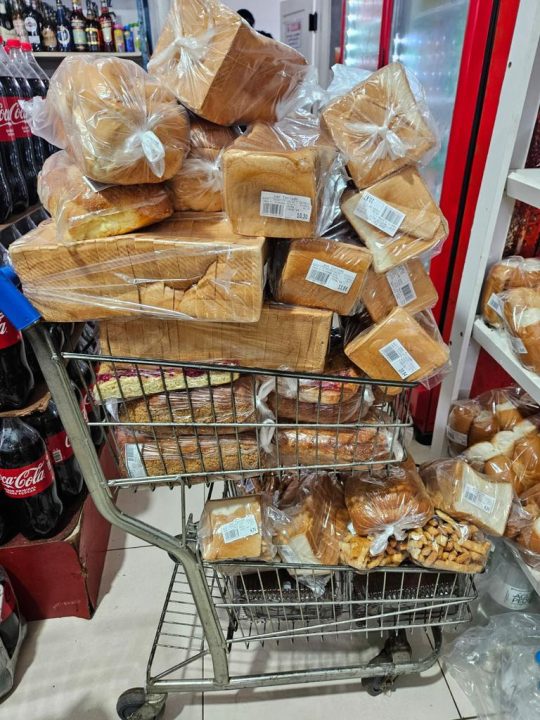 Duas toneladas de produtos impróprios são apreendidas em operação do Programa Segurança dos Alimentos no RS 8 Studio Notícias | Studio TV Duas toneladas de produtos impróprios são apreendidas em operação do Programa Segurança dos Alimentos no RS