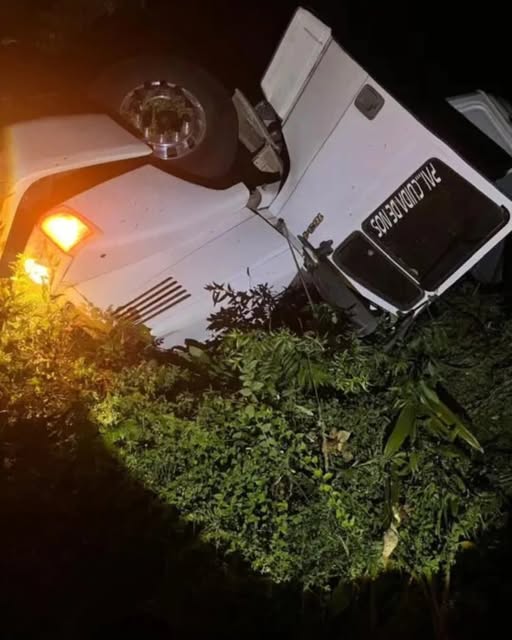 Identificado motorista que perdeu a vida em capotamento de caminhão na ERS-126, em Ibiraiaras 1 Studio Notícias | Studio TV Identificado motorista que perdeu a vida em capotamento de caminhão na ERS-126, em Ibiraiaras