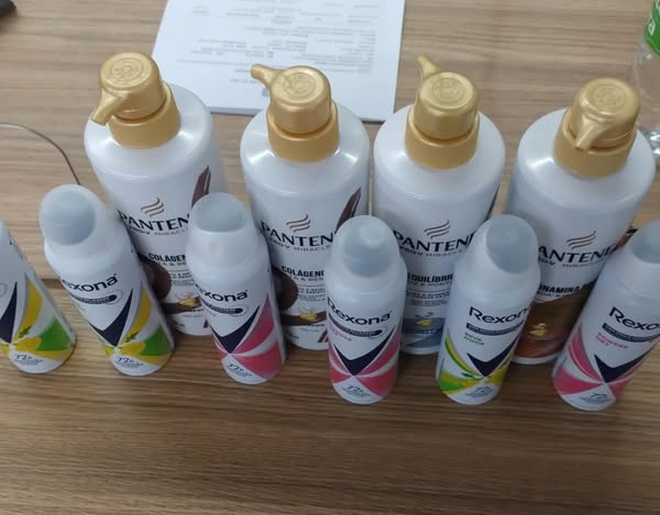 Studio Notícias | Studio TV <h1>Guarda Civil Municipal detém mulher por furto e recupera produtos em Bento Gonçalves</h1> <h2>Ação rápida da GCM resulta na prisão de suspeita e recuperação de mercadorias furtadas no bairro São Roque</h2>