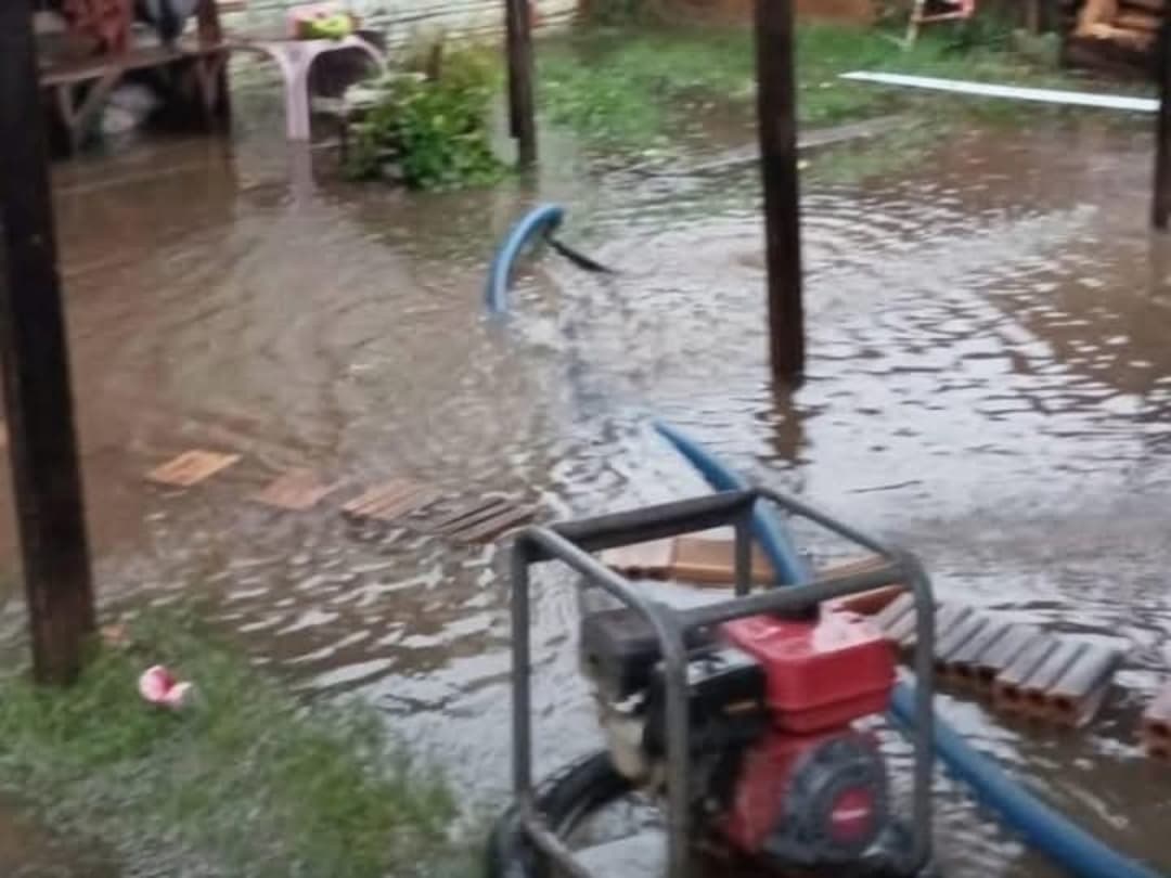 Uruguaiana registra mais de 200 mm de chuva e sofre com alagamentos 1 Studio Notícias | Studio TV Uruguaiana registra mais de 200 mm de chuva e sofre com alagamentos