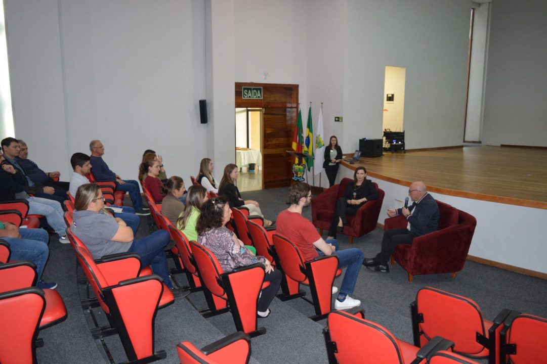Encontro do Empreendedor em Fagundes Varela reúne empresários e autoridades para debater planejamento e reforma tributária 1 Studio Notícias | Studio TV Encontro do Empreendedor em Fagundes Varela reúne empresários e autoridades para debater planejamento e reforma tributária