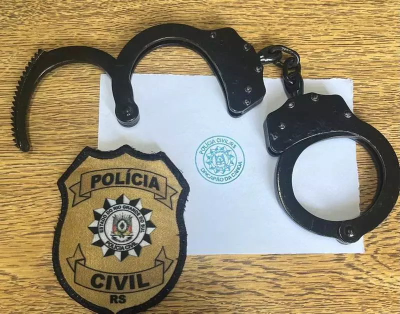 Homem é preso por ameaçar expor vídeos íntimos da ex-companheira no Litoral Norte 1 Studio Notícias | Studio TV Homem é preso por ameaçar expor vídeos íntimos da ex-companheira no Litoral Norte
