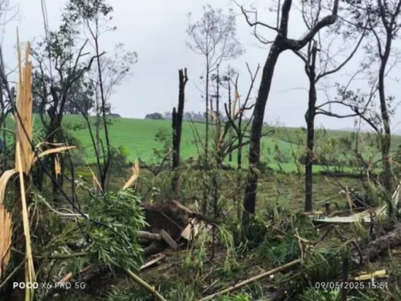 Temporal causa destruição no interior de Erval Grande 2 Studio Notícias | Studio TV Temporal causa destruição no interior de Erval Grande