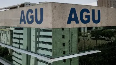 Studio Notícias | Studio TV AGU pede bloqueio de bens de mais 14 investigados por fraude no INSS