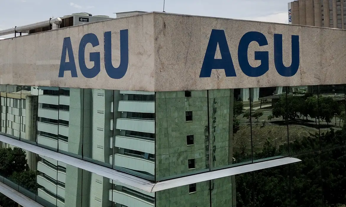 AGU pede bloqueio de bens de mais 14 investigados por fraude no INSS 1 Studio Notícias | Studio TV AGU pede bloqueio de bens de mais 14 investigados por fraude no INSS