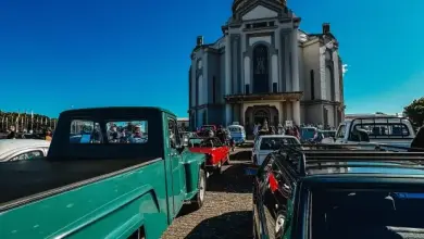 Studio Notícias | Studio TV Tradição e Fé: Cavalgada e Carros Antigos abrem caminho para a 146ª Romaria de Caravaggio