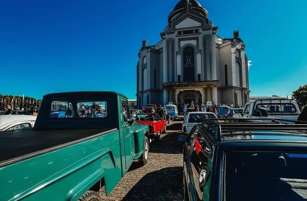 Tradição e Fé: Cavalgada e Carros Antigos abrem caminho para a 146ª Romaria de Caravaggio 1 Studio Notícias | Studio TV Tradição e Fé: Cavalgada e Carros Antigos abrem caminho para a 146ª Romaria de Caravaggio