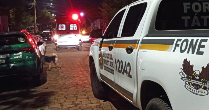 Homem é executado com mais de 30 tiros em Passo Fundo 1 Studio Notícias | Studio TV Homem é executado com mais de 30 tiros em Passo Fundo
