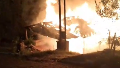 Studio Notícias | Studio TV Incêndio destrói duas casas no bairro Primeiro de Maio em Farroupilha
