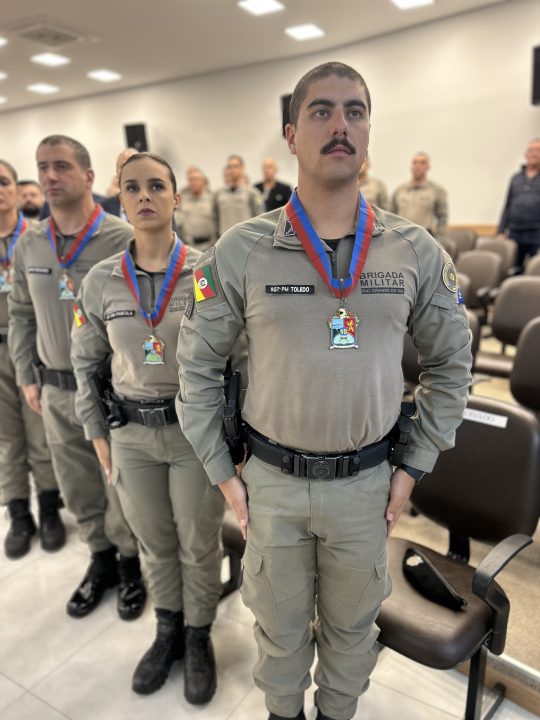 Studio Notícias | Studio TV 10º Batalhão de Polícia Militar celebra 55 anos de serviços à comunidade com homenagem a autoridades e personalidades