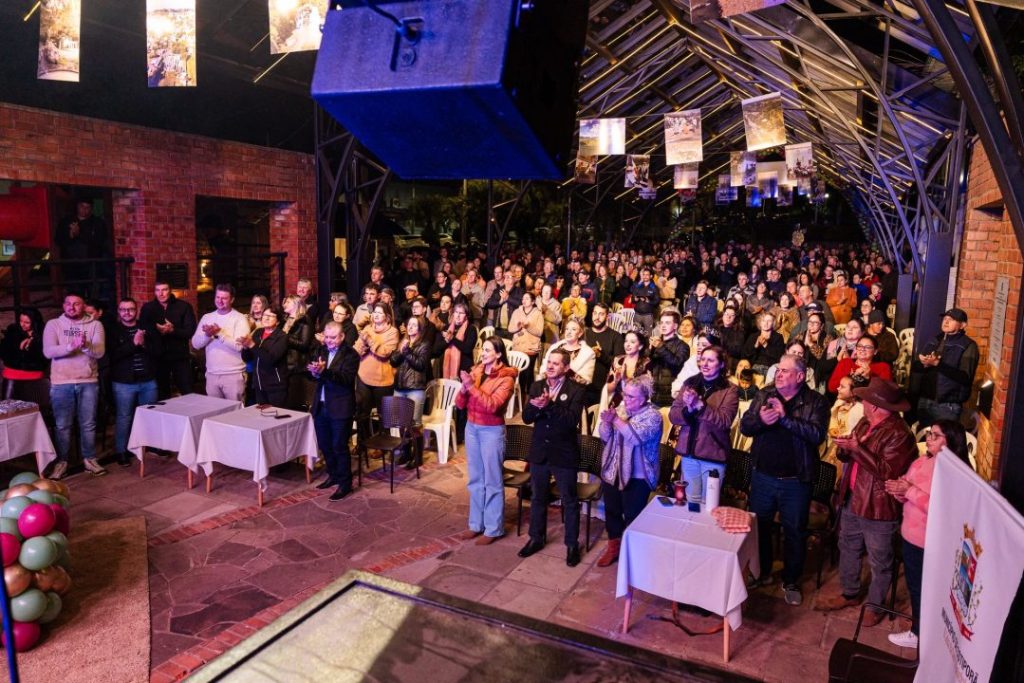 Cotiporã celebra 43 anos de emancipação com show e baile ao ar livre 2 Studio Notícias | Studio TV Cotiporã celebra 43 anos de emancipação com show e baile ao ar livre