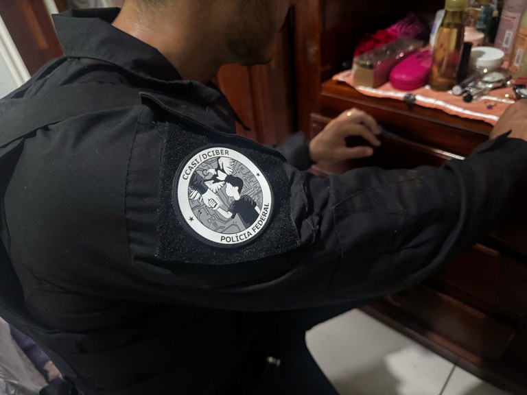 RS é alvo de mandados em operação nacional contra abuso sexual infantojuvenil 1 Studio Notícias | Studio TV RS é alvo de mandados em operação nacional contra abuso sexual infantojuvenil
