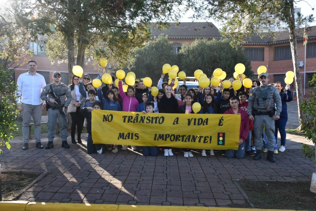 Brigada Militar apoia caminhada do Maio Amarelo em Serafina Corrêa 1 Studio Notícias | Studio TV Brigada Militar apoia caminhada do Maio Amarelo em Serafina Corrêa