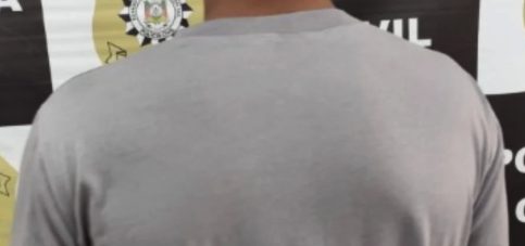 Polícia Civil prende homem por descumprimento de medida protetiva e agressão em Farroupilha 1 Studio Notícias | Studio TV Polícia Civil prende homem por descumprimento de medida protetiva e agressão em Farroupilha