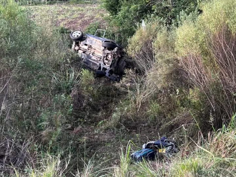 Tragédia na BR-293: acidente com SUV resulta em três mortos e dois feridos em Santana do Livramento 1 Studio Notícias | Studio TV Tragédia na BR-293: acidente com SUV resulta em três mortos e dois feridos em Santana do Livramento