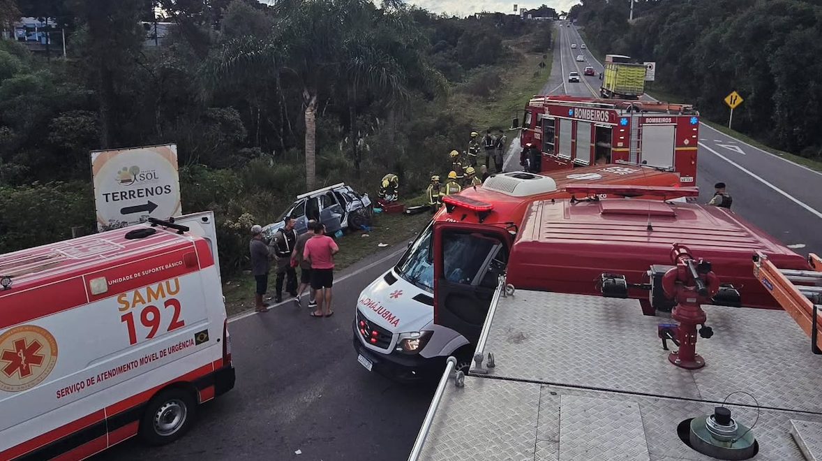 Studio Notícias | Studio TV Colisão entre caminhão e automóvel deixa passageira presa nas ferragens em Caxias do Sul