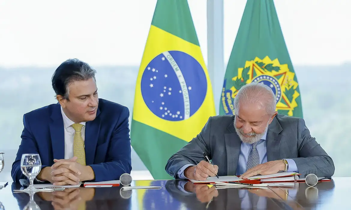 Studio Notícias | Studio TV Decreto define medicina, direito e odonto como cursos presenciais