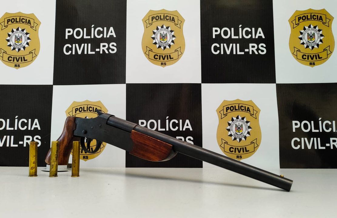 Polícia Civil apreende arma em operação contra violência doméstica em Protásio Alves 1 Studio Notícias | Studio TV Polícia Civil apreende arma em operação contra violência doméstica em Protásio Alves