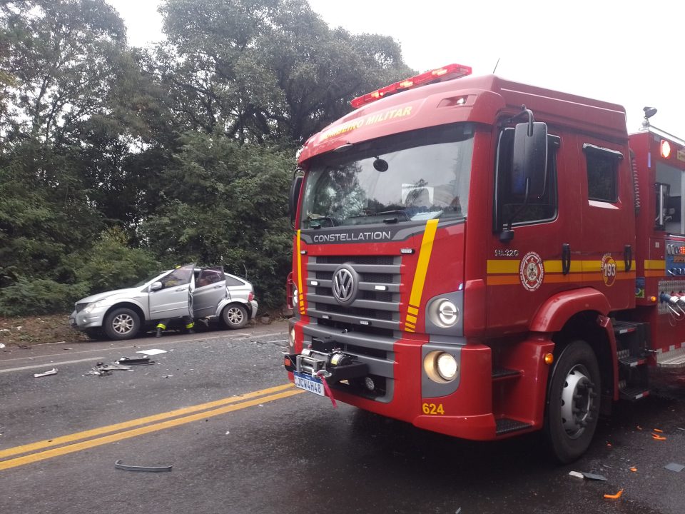 Acidente grave bloqueia trânsito na BR-470 em Bento Gonçalves 1 Studio Notícias | Studio TV Acidente grave bloqueia trânsito na BR-470 em Bento Gonçalves