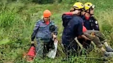 Studio Notícias | Studio TV Bombeiros de Triunfo resgatam idosa de 80 anos que caiu em buraco ao colher mandioca