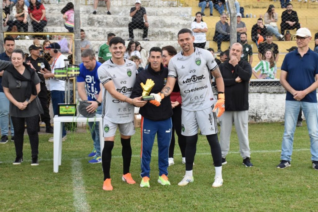 União Castilhense é o grande campeão do Municipal de Futebol 2025 de Veranópolis 8 Studio Notícias | Studio TV União Castilhense é o grande campeão do Municipal de Futebol 2025 de Veranópolis